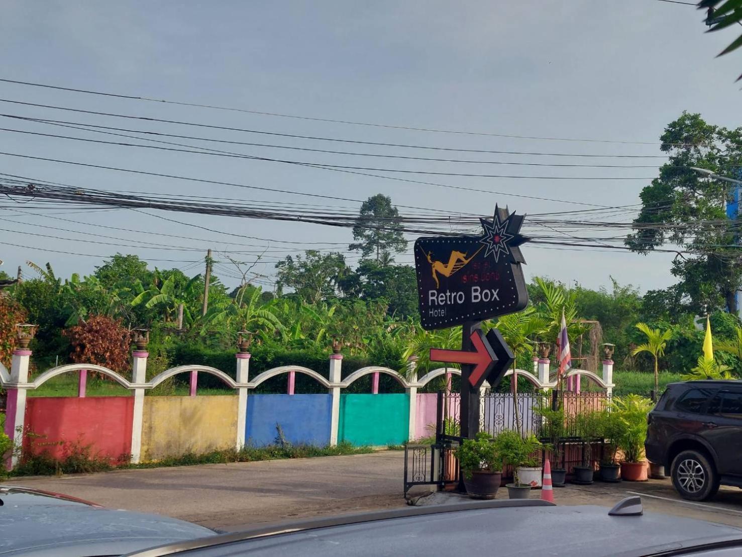 Retro Box Hotel Chumphon Exterior photo